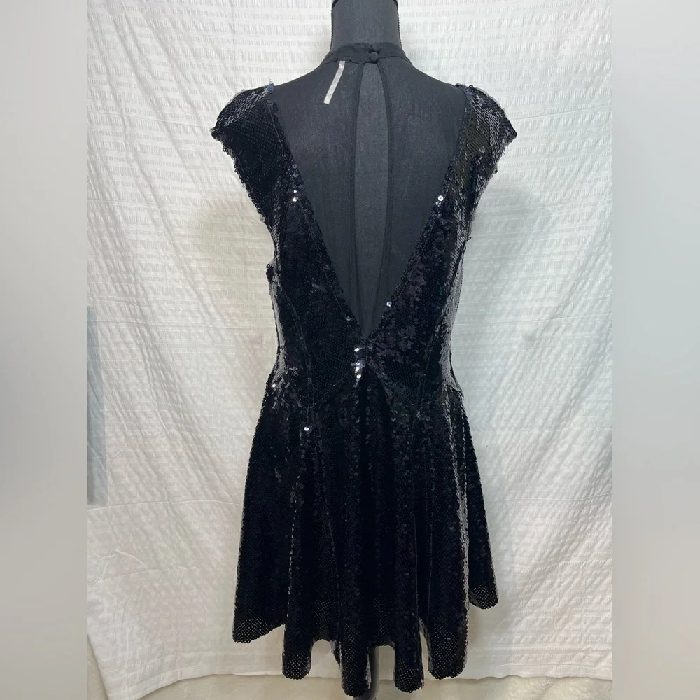 Free people women’s Dance Till Dawn sequins mini black dress size large